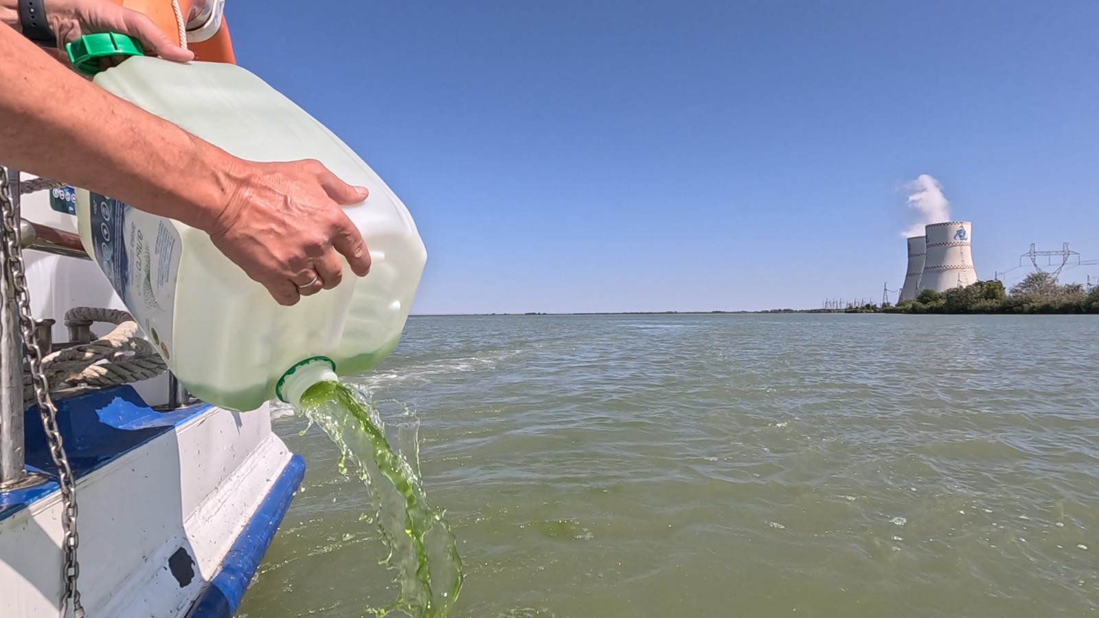 Russia's Rostov NPP Releases Chlorella into Cooling Pond to Strengthen Ecological Control