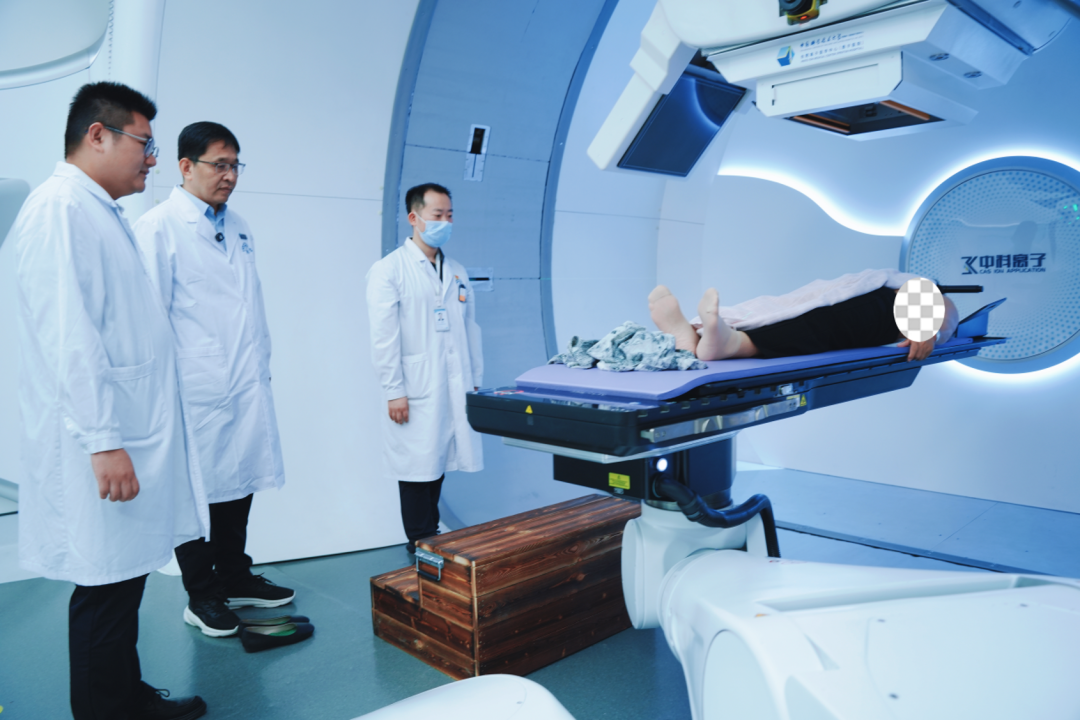 Achèvement réussi du premier traitement clinique du système de protonthérapie national de l'entreprise CZ Ion