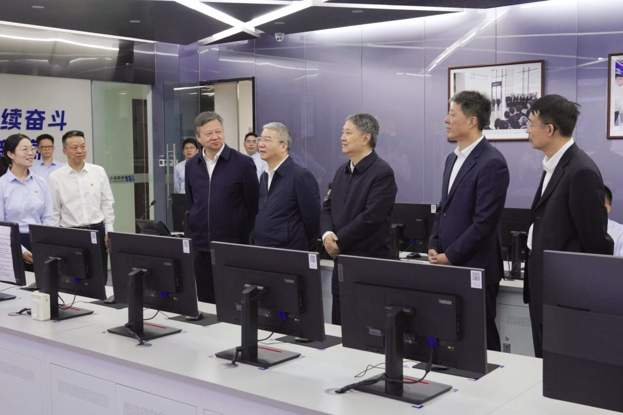 中国华能集团有限公司董事长、党组书记温枢刚到华中分公司调研
