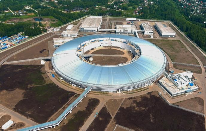 俄罗斯SKIF同步加速器首批七个实验站计划2027年夏季投用