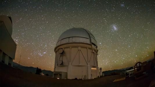 Le relevé sur l'énergie sombre publie six années de résultats : les données de 669 millions de galaxies aident à contraindre l'expansion accélérée de l'univers