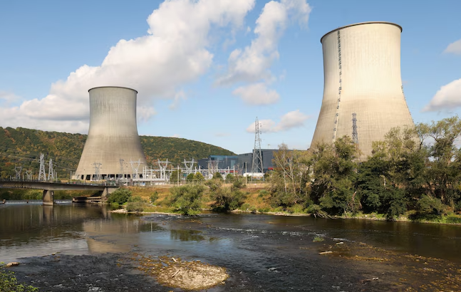 Le nucléaire français bat un record d'indisponibilité en raison de la canicule et de la sécheresse, un sixième de la capacité installée restreinte
