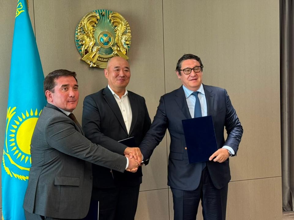 Le Kazakhstan signe un mémorandum de coopération dans l'industrie de l'énergie atomique