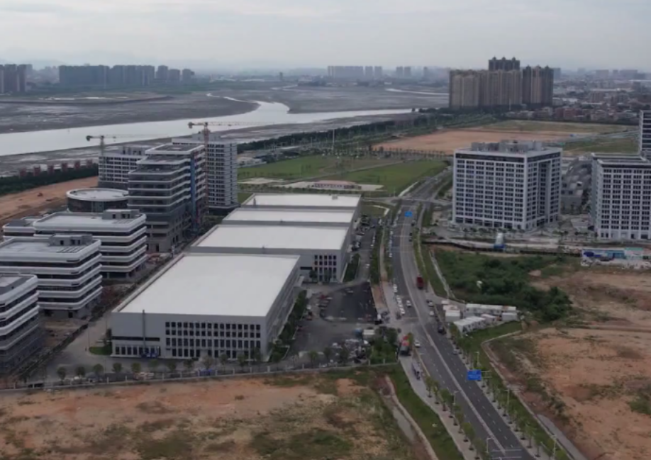 La première phase de la base de production d'équipements de thérapie par particules Ruisike à Jinjiang est entièrement opérationnelle