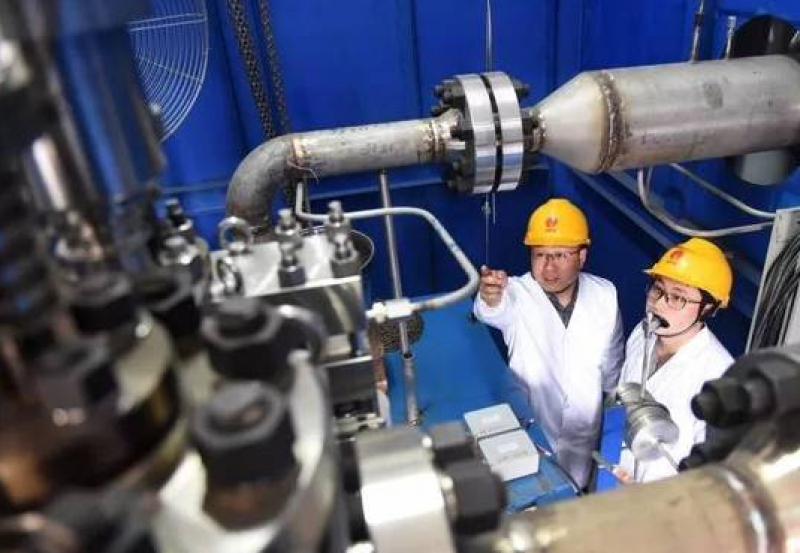 国和一号(CAP1400)稳压器安全阀样机胜利通过鉴定