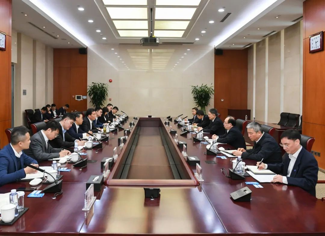 温枢刚会见明阳智能董事长张传卫
