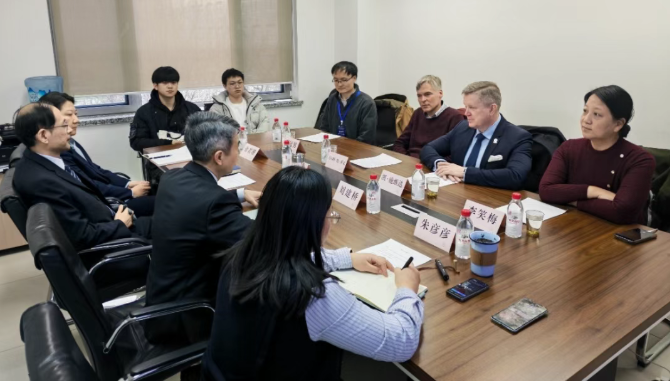 CERN/ALICE实验发言人访问中国核学会