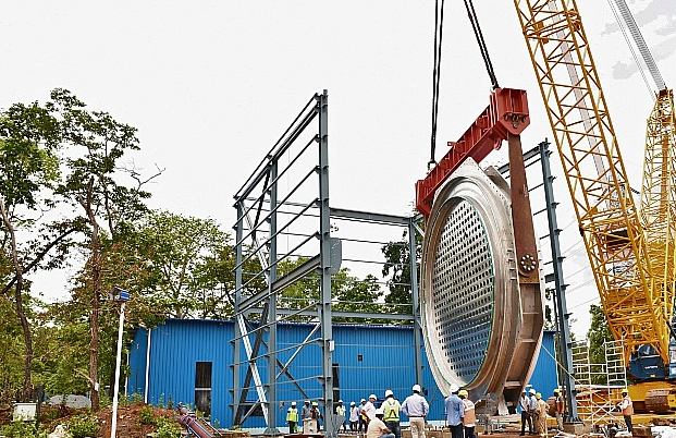 印度卡加（Kaiga）5、6号机组反应堆核心首件大型设备成功卸载