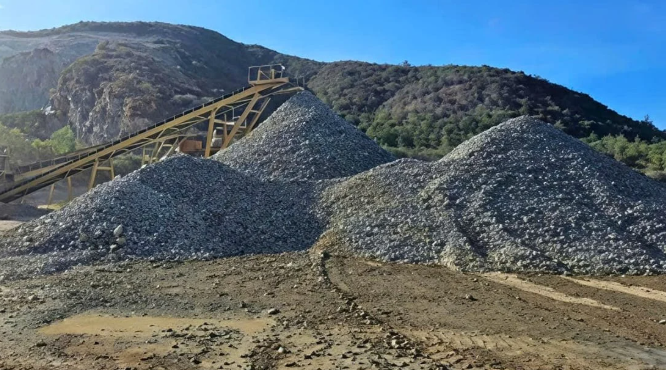 越南庆和省批准宁顺1/2号核电移民与土地整理用矿物开采区