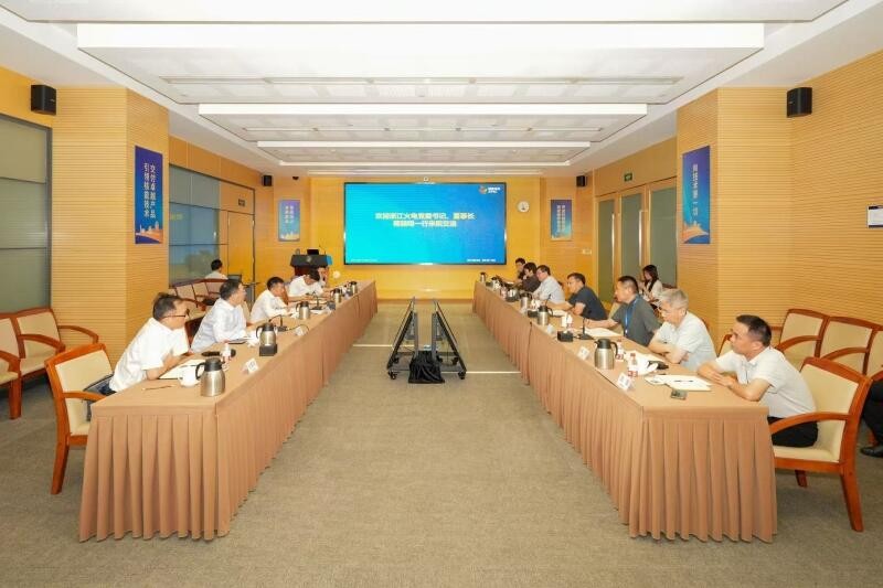中国能建浙江火电党委书记、董事长蒋晓明与上海核工院党委书记、董事长丁维民举行会谈